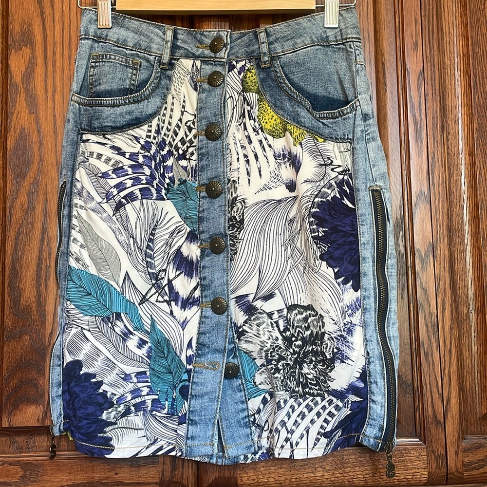 Desigual Jean Skirt with floral inlay